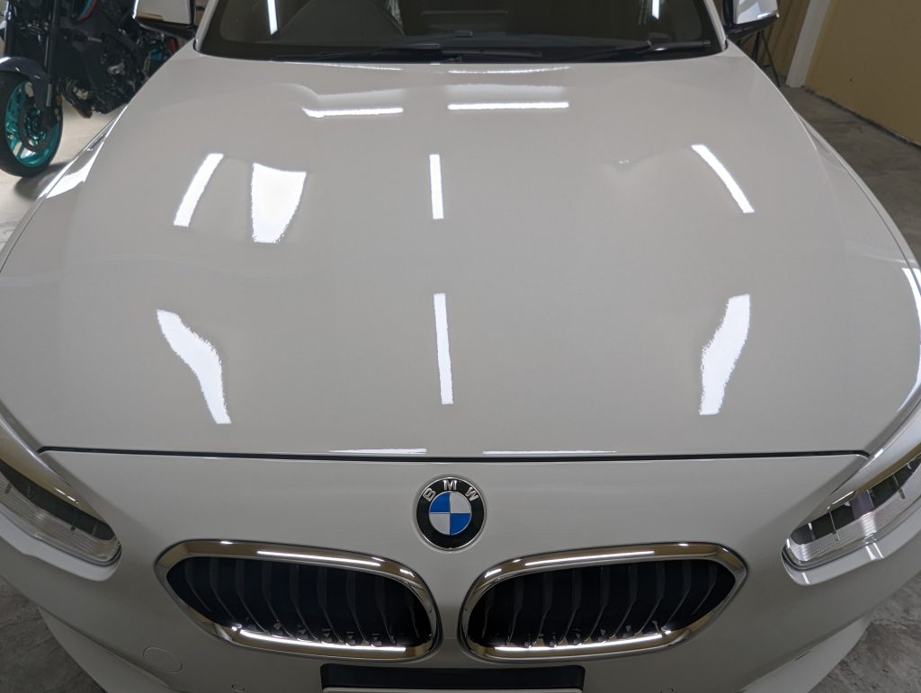 BMW１１８iガラスコーティング施工後の写真