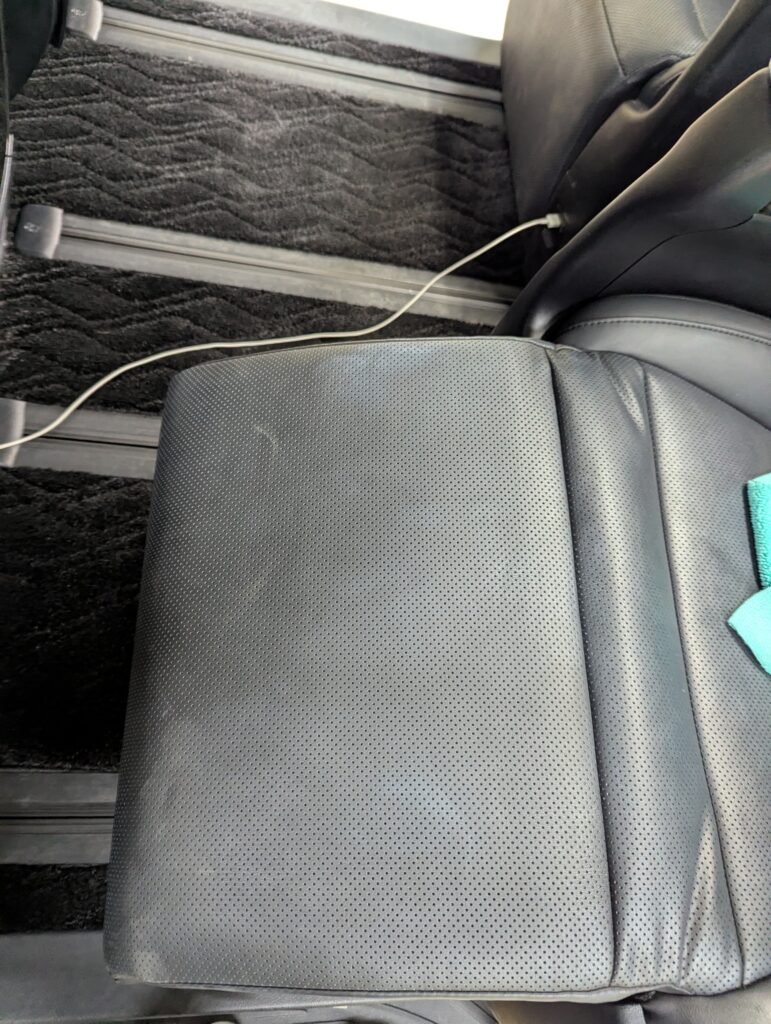 アルファードの後部座席